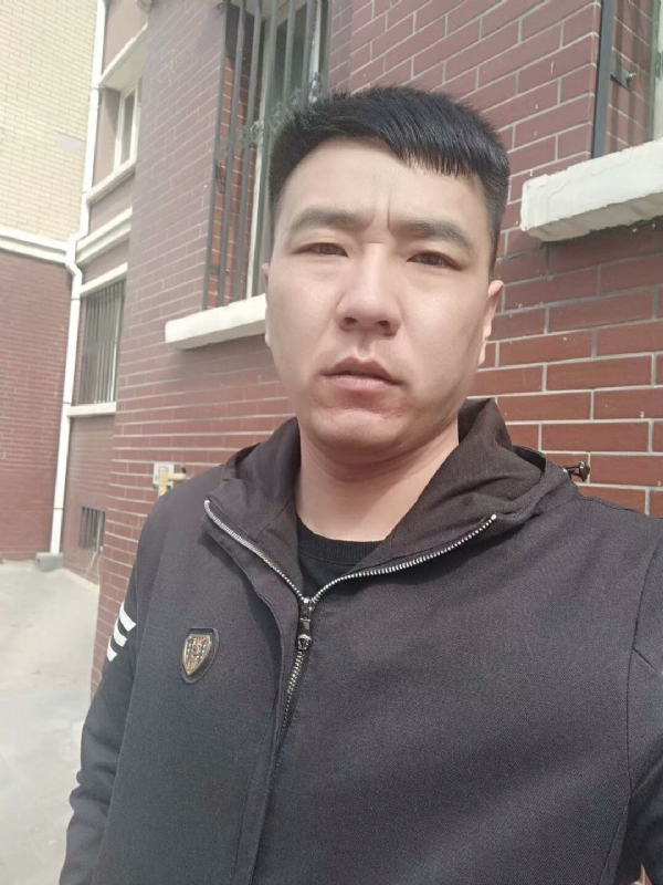 谁伴我闯荡的第一张照片--周口相亲服务中心