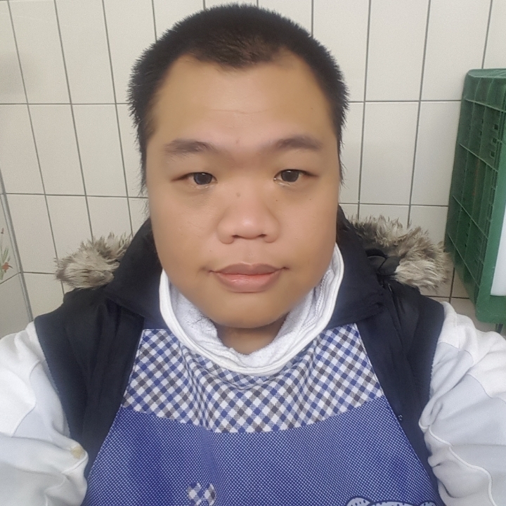 黑熊的第一张照片--周口相亲服务中心