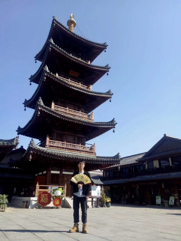 流浪共和的第二张照片--周口相亲服务中心