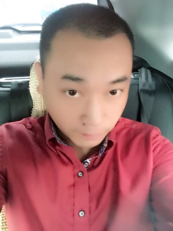 在一个路口等的第一张照片--周口相亲服务中心