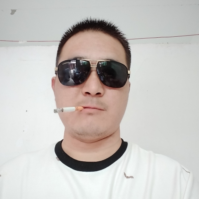 白伟伟的第一张照片--周口相亲服务中心