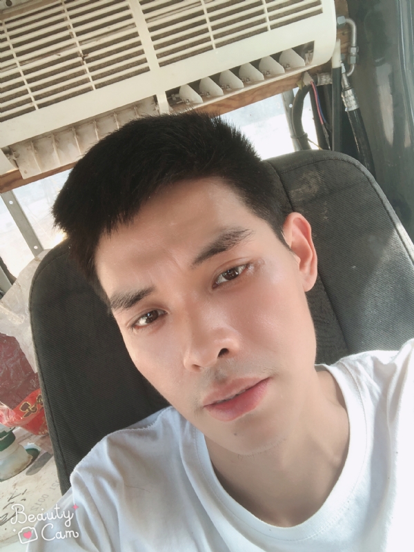 小董的第一张照片--周口相亲服务中心