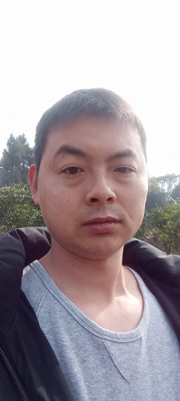 亲亲抱抱我爱你的第一张照片--周口相亲服务中心