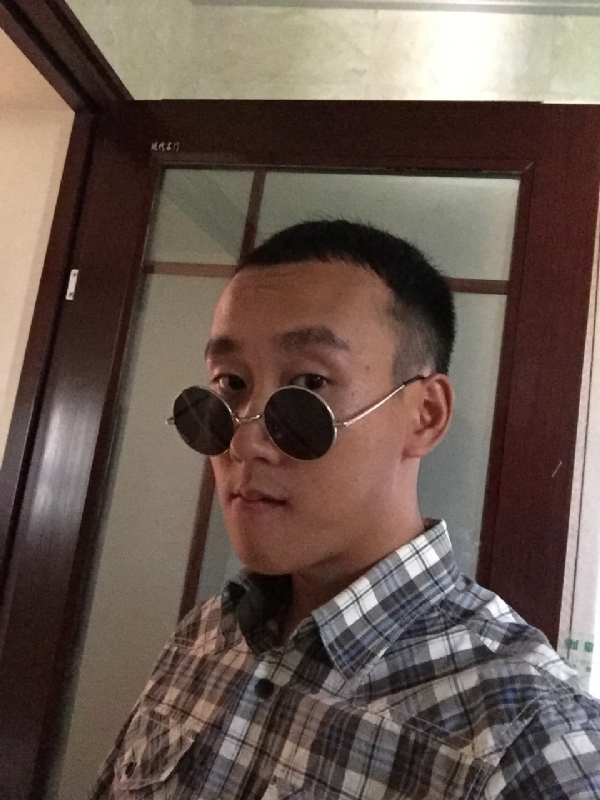 悲喜的第一张照片--周口相亲服务中心