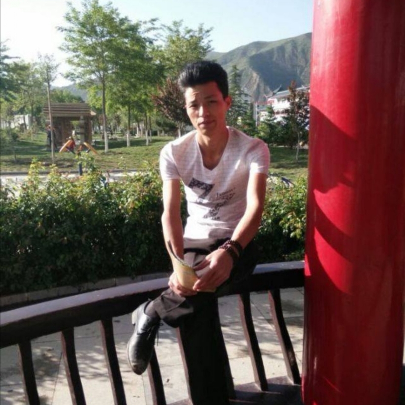 Bill的第一张照片--周口相亲服务中心