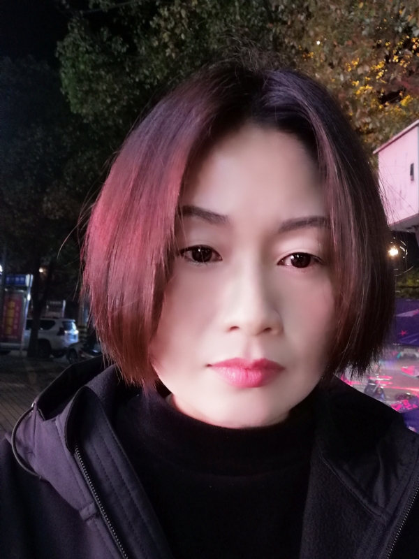 风中百合的第一张照片--周口相亲服务中心