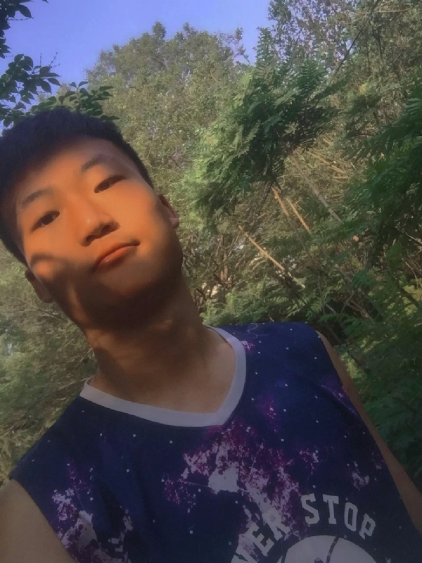 夏日的第一张照片--周口相亲服务中心