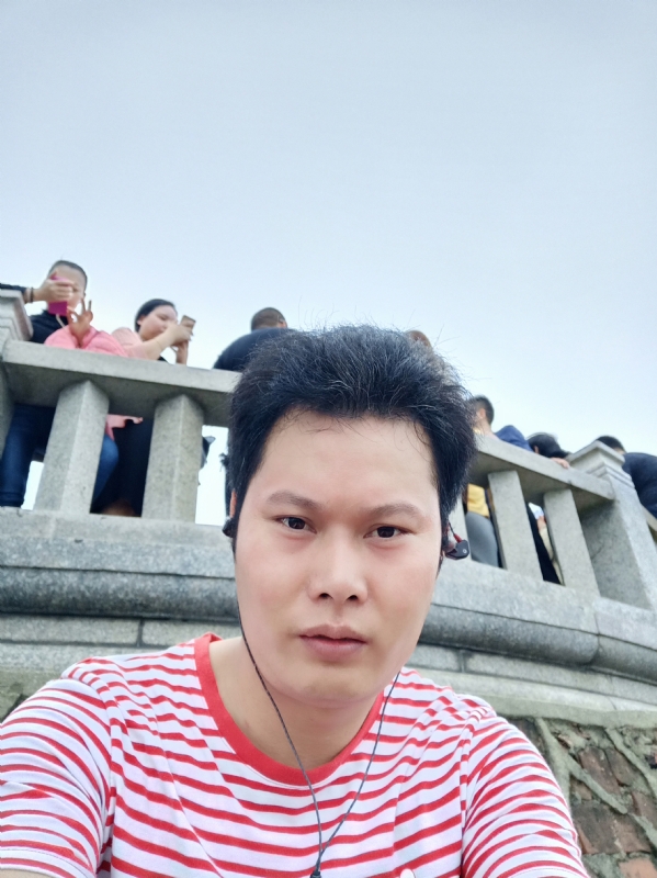 hαⅰ的第一张照片--周口相亲服务中心