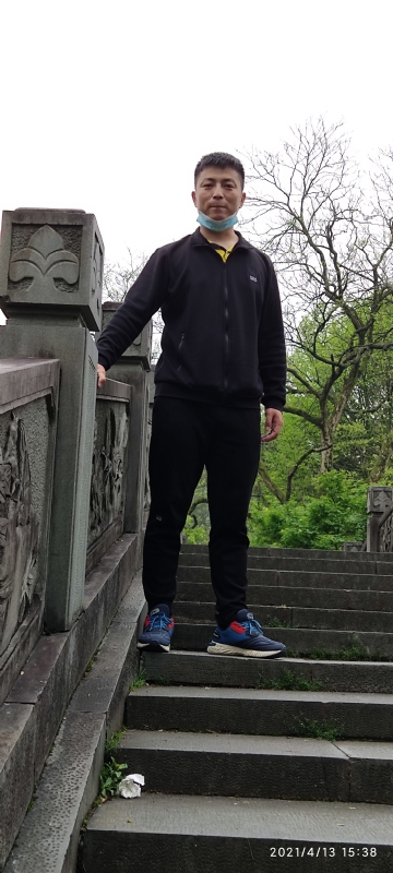 翁的第一张照片--周口相亲服务中心