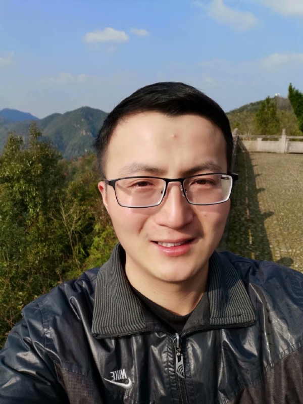 杨先生的第一张照片--周口相亲服务中心