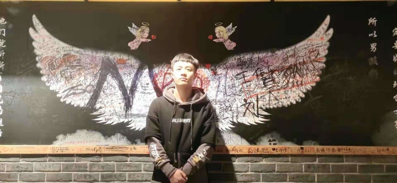 水彩画师的第一张照片--周口相亲服务中心