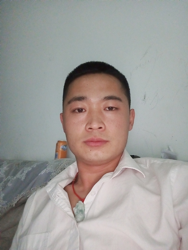 也许太年轻的第一张照片--周口相亲服务中心