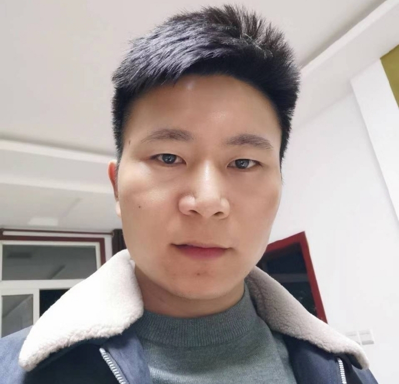 延峰的第一张照片--周口相亲服务中心