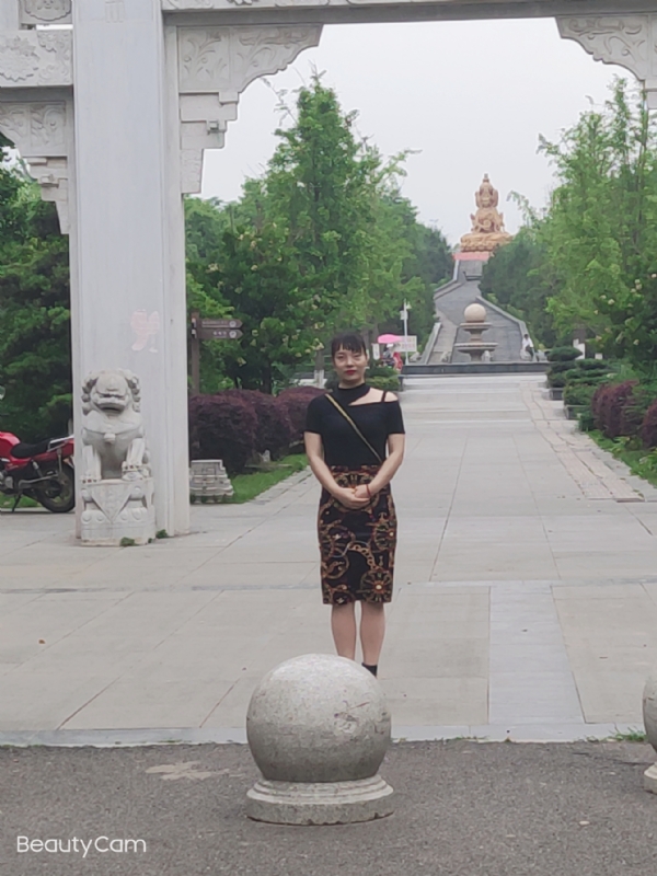 魏沐阳子的第三张照片--周口相亲服务中心