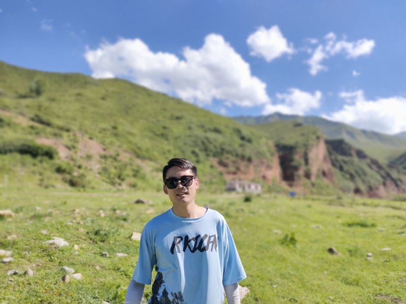 祁三岁的第一张照片--周口相亲服务中心