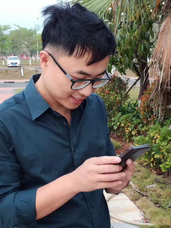 鼠王子的第一张照片--周口相亲服务中心