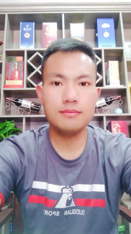 钱乾的第一张照片--周口相亲服务中心