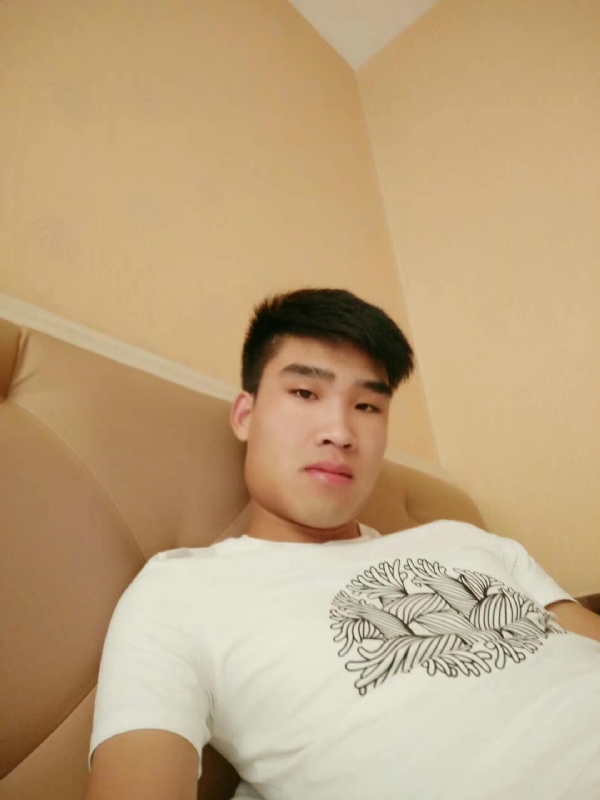 谁不曾孤单上路的第二张照片--周口相亲服务中心