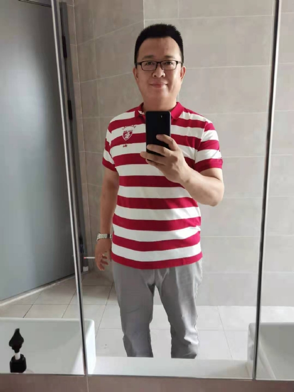 行走的打桩机的第一张照片--周口相亲服务中心