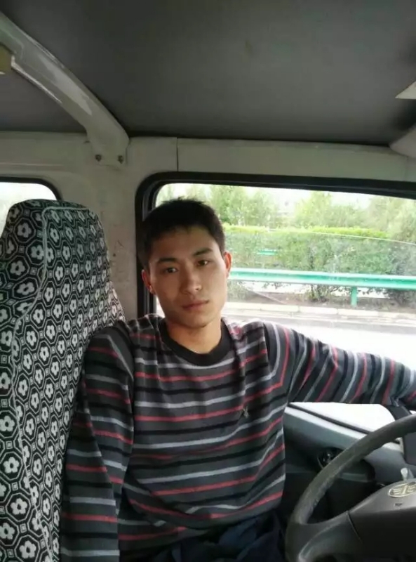 桦树林的第一张照片--周口相亲服务中心