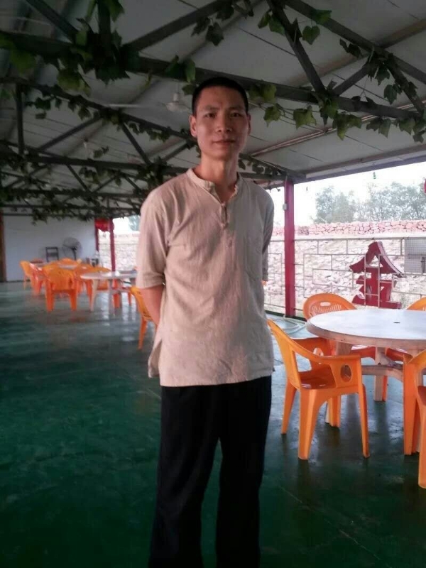 周哥的第三张照片--周口相亲服务中心