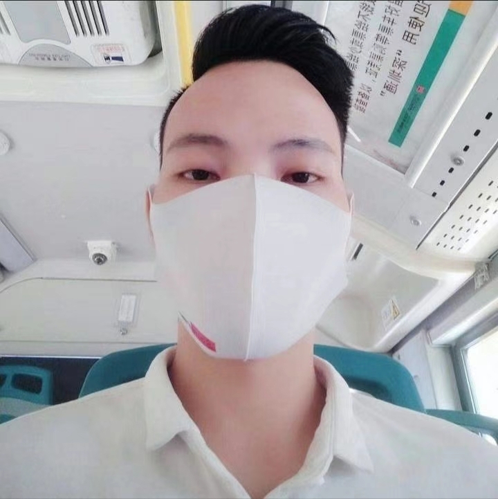 摆渡者的第一张照片--周口相亲服务中心