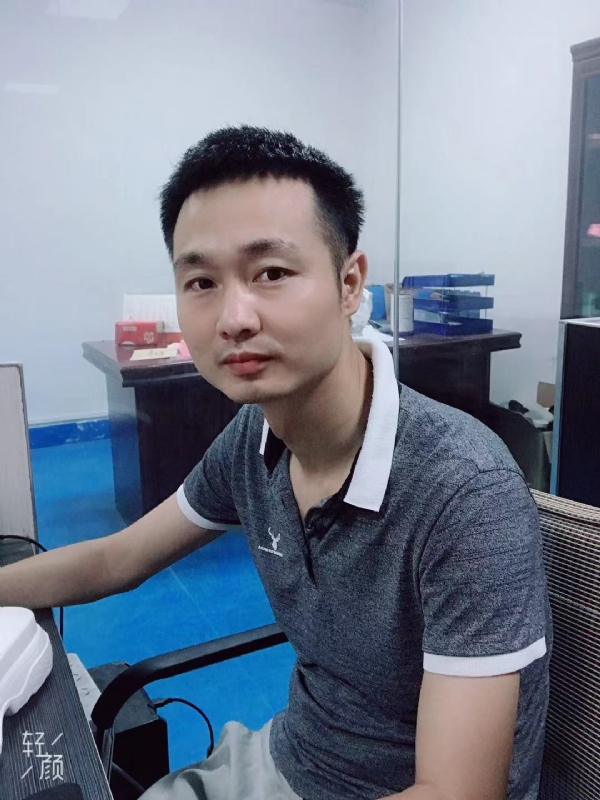 不忘初心的第一张照片--周口相亲服务中心