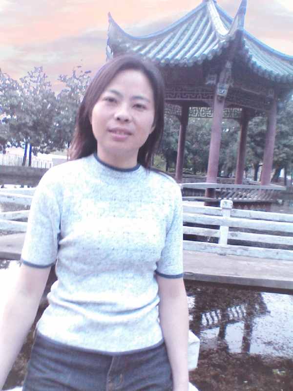 小草的第三张照片--周口相亲服务中心