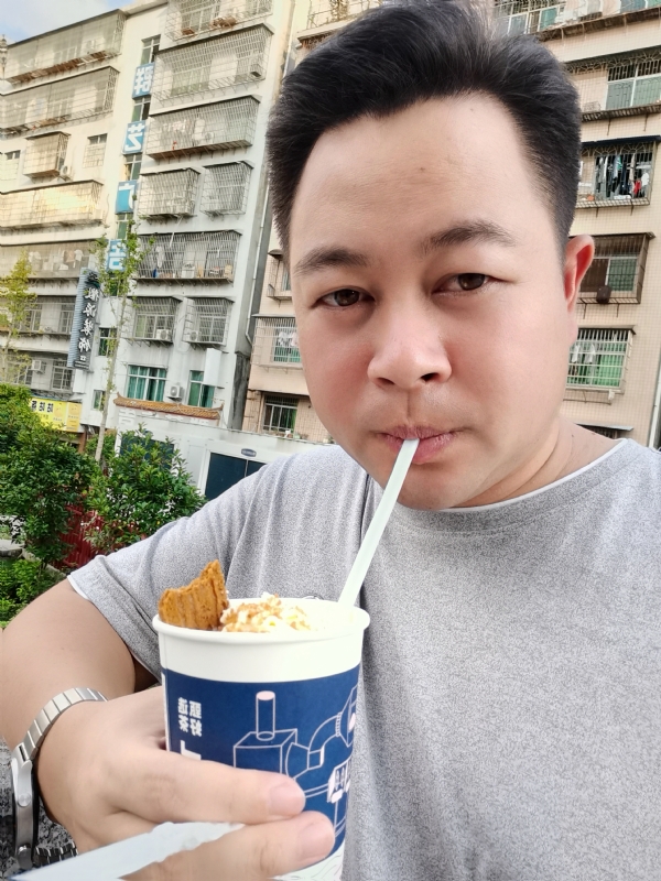 K金o的第一张照片--周口相亲服务中心