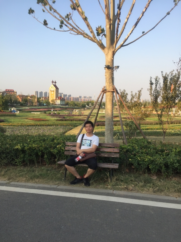 大鹏的第一张照片--周口相亲服务中心