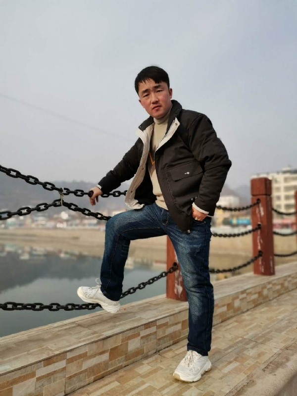 性情中人的第一张照片--周口相亲服务中心