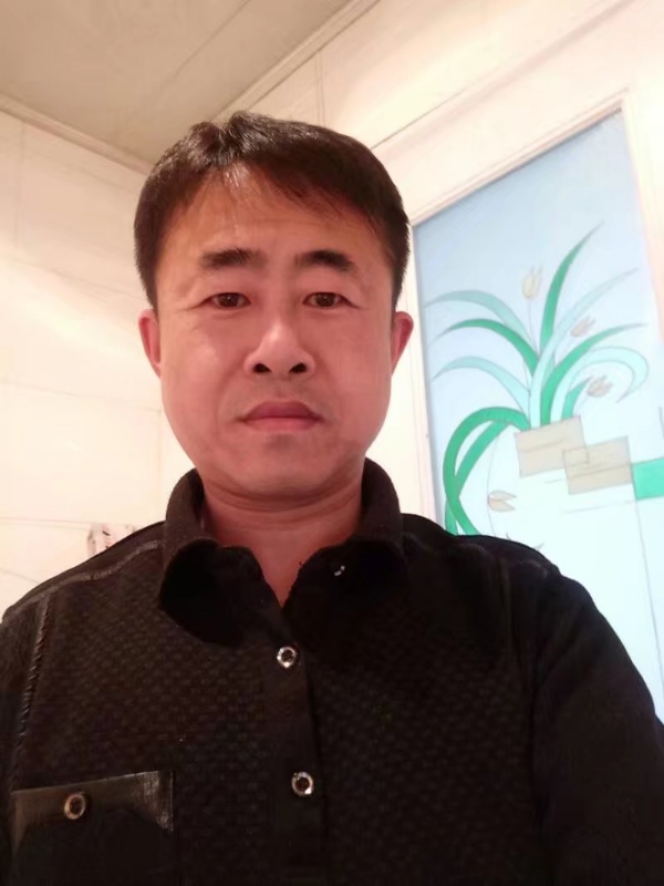 坦率的第一张照片--周口相亲服务中心