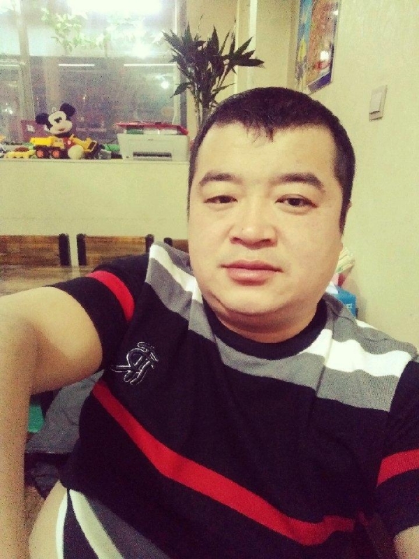 老实人的第一张照片--周口相亲服务中心