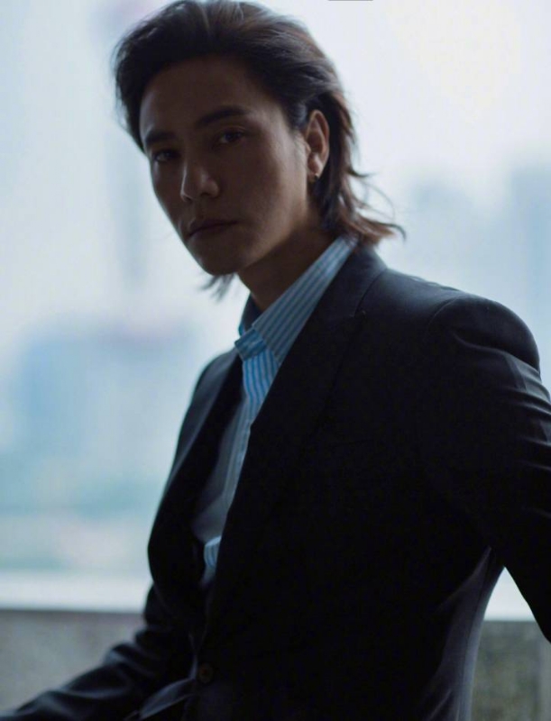 李嘉廷的第三张照片--周口相亲服务中心