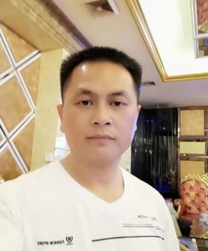 小梁的第二张照片--周口相亲服务中心