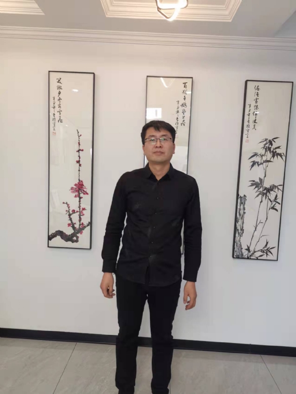 情义比天高的第一张照片--周口相亲服务中心