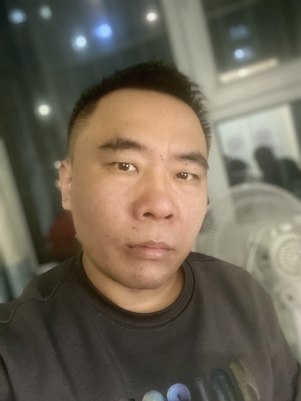 云的第三张照片--周口相亲服务中心