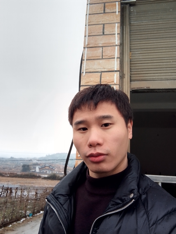 银色的羽翼的第一张照片--周口相亲服务中心