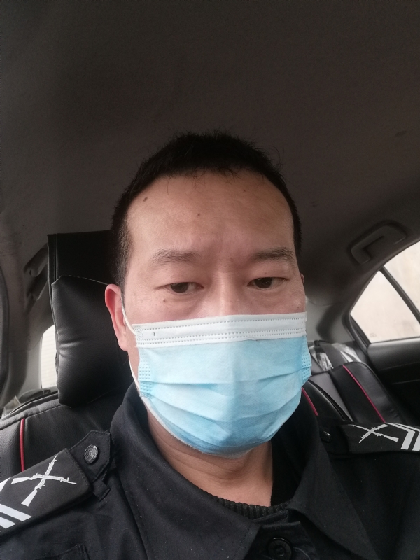 不会躲的刺猬的第一张照片--周口相亲服务中心