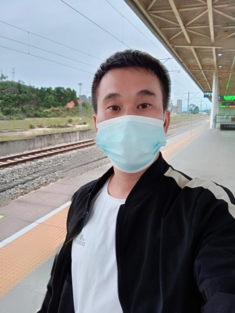 小李的第一张照片--周口相亲服务中心