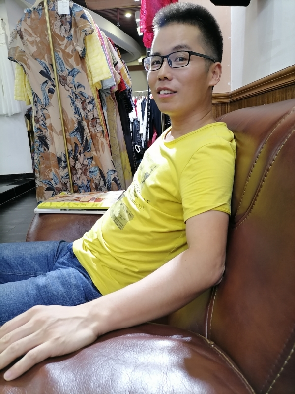 汪顺鹏的第一张照片--周口相亲服务中心