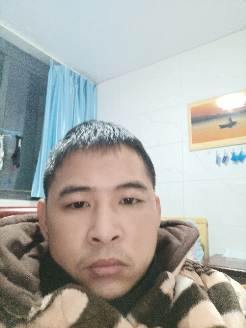 寂寞的第二张照片--周口相亲服务中心