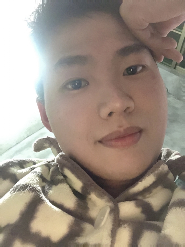 她的第四张照片--周口相亲服务中心