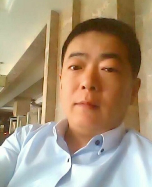 落叶随风的第一张照片--周口相亲服务中心