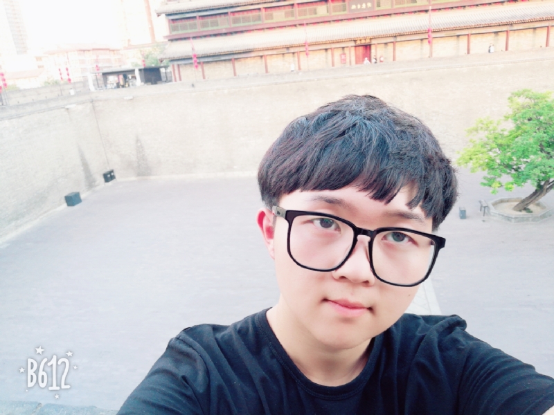 白夜行中人的第三张照片--周口相亲服务中心