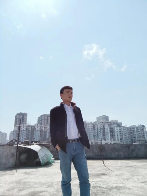 蓝色心情的第一张照片--周口相亲服务中心