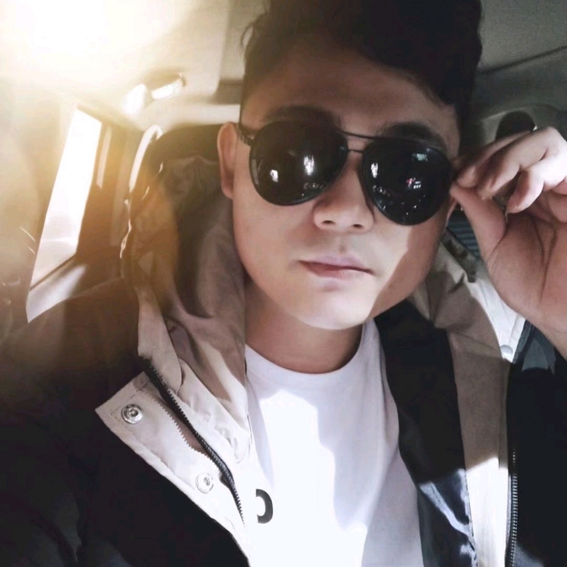 高大威武的第三张照片--周口相亲服务中心