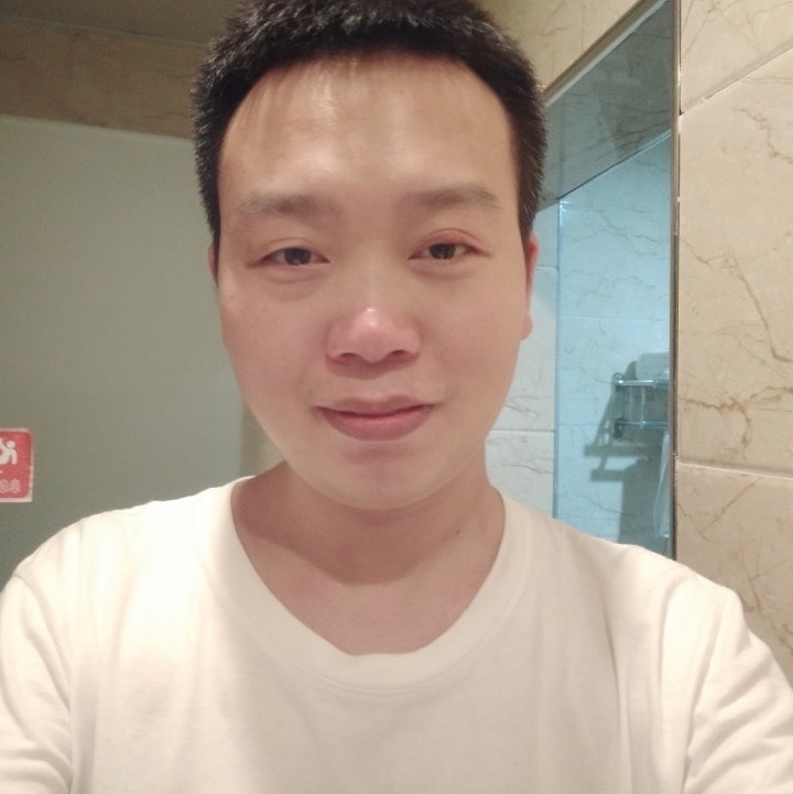 杯中酒的第一张照片--周口相亲服务中心