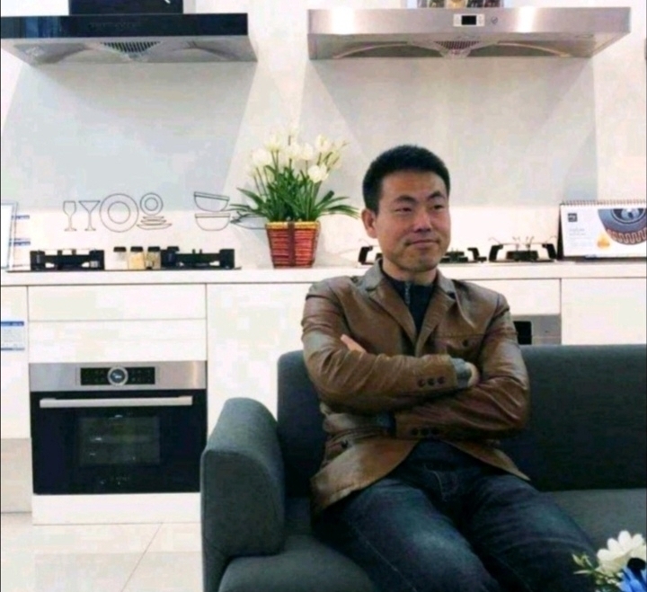 奋斗的执着的第一张照片--周口相亲服务中心