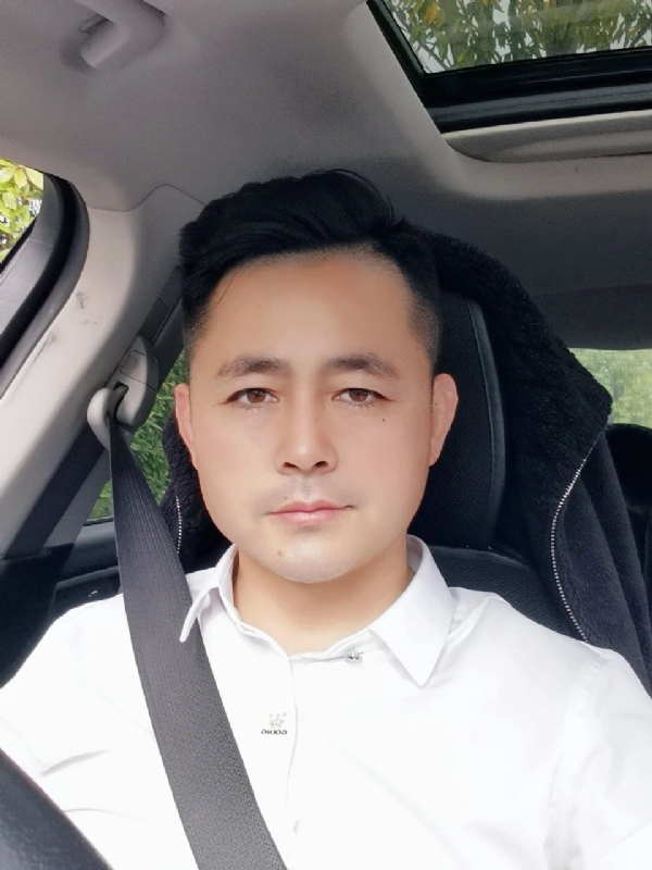 阿华大人的第二张照片--周口相亲服务中心